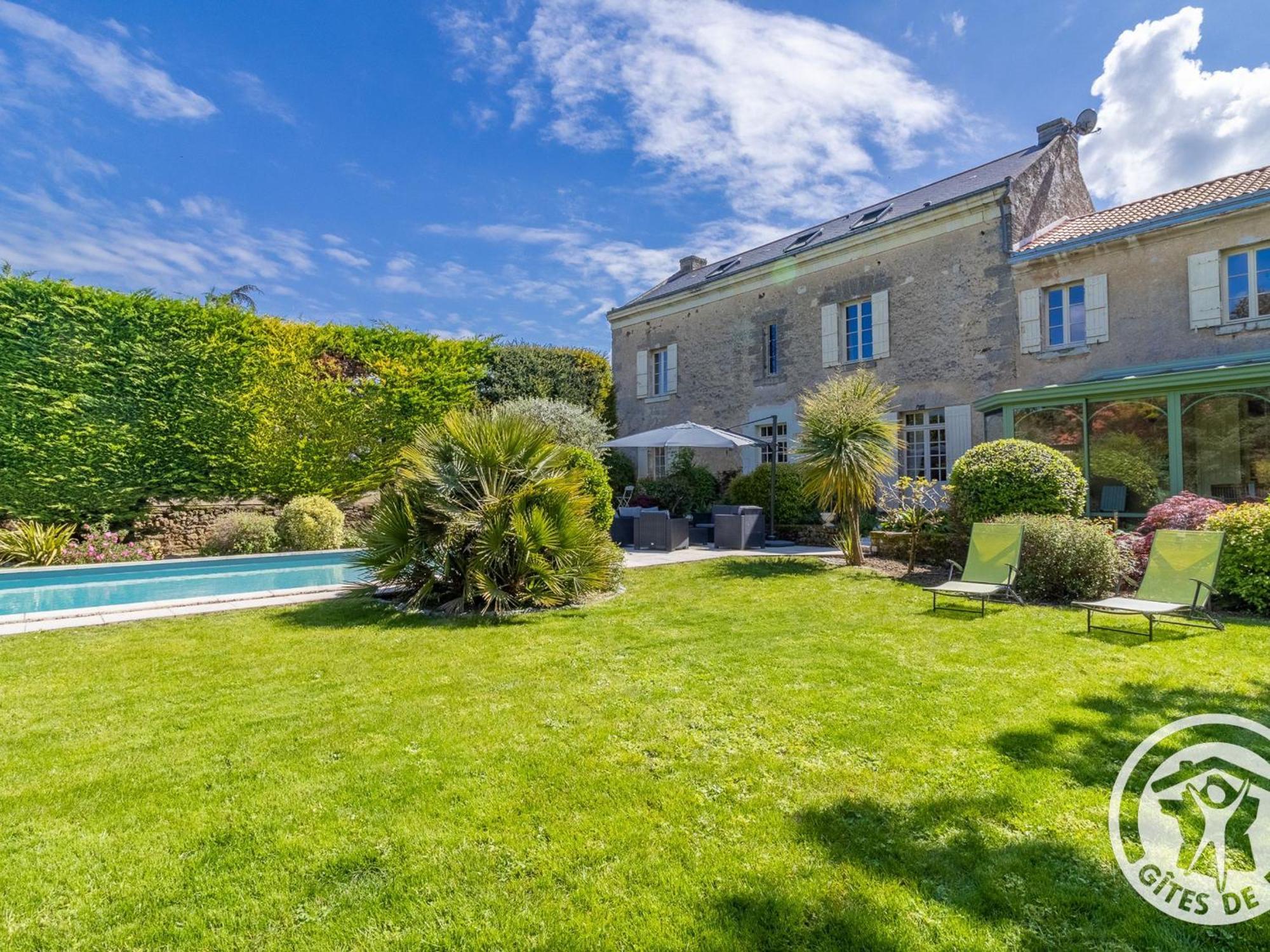 Sejour De Charme Avec Piscine A Saint-Georges-Sur-Layon, Proche De Saumur Et Des Chateaux De La Loire - Fr-1-622-81 Bed and Breakfast Doue-en-Anjou Exterior foto